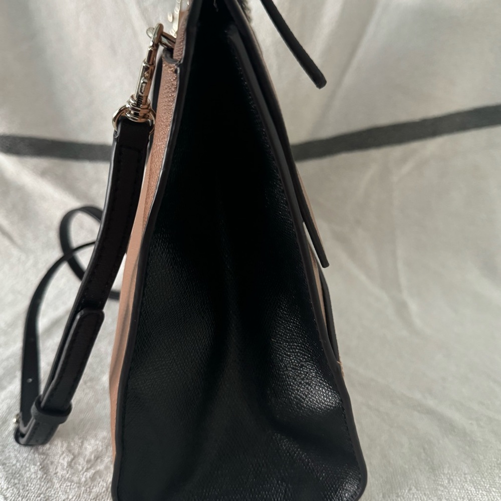 GUESS Huntley Top-Handle Flap-Front Satchel - Picture 6 of 15